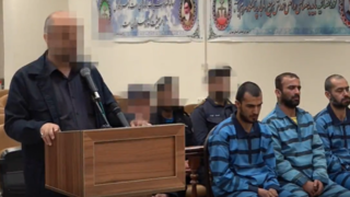 قرآن سوزها پای میز محاکمه آمدند قرآن سوزها پای میز محاکمه آمدند