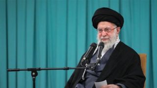 کمک پنج میلیارد تومانی رهبر انقلاب برای آزادی زندانیان نیازمند کمک پنج میلیارد تومانی رهبر انقلاب برای آزادی زندانیان نیازمند