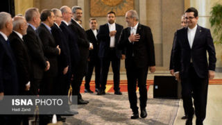 عدم دعوت ایران از کشورهای عضو اتحادیه اروپا برای شرکت در مراسم «سلام سفرا» عدم دعوت ایران از کشورهای عضو اتحادیه اروپا برای شرکت در مراسم «سلام سفرا»