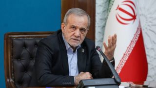 پزشکیان: افراد یا گروههایی که اسناد و مدارکی در زمینه حوادث دیماه دارند، ارائه کنند پزشکیان: افراد یا گروههایی که اسناد و مدارکی در زمینه حوادث دیماه دارند، ارائه کنند