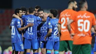 استقلال با صدرنشینی تقدیم به بختیاریزاده شد استقلال با صدرنشینی تقدیم به بختیاریزاده شد