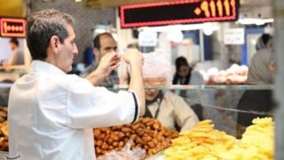 تشدید نظارتها بر مراکز عرضه مواد غذایی در تعطیلات نوروزی تشدید نظارتها بر مراکز عرضه مواد غذایی در تعطیلات نوروزی