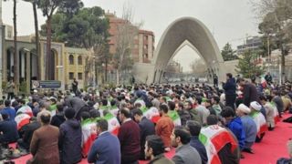 تجمع گسترده دانشجویان در محکومیت اهانت به پرچم ایران تجمع گسترده دانشجویان در محکومیت اهانت به پرچم ایران