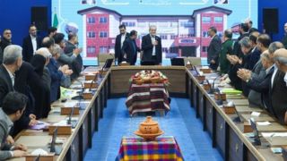 پزشکیان: نباید بپذیریم که از کشورهای همسایه و منطقه عقب بمانیم پزشکیان: نباید بپذیریم که از کشورهای همسایه و منطقه عقب بمانیم