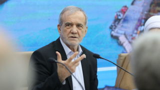 پزشکیان: کسی که اعتراض دارد، مدرسه و مسجد را تخریب نمی‌کند، اعتراض باید منطق داشته باشد