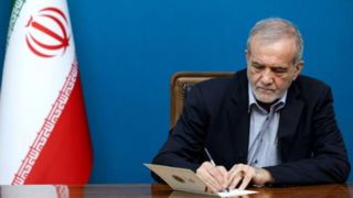 پزشکیان: «امام‌جمارانی» نقشی مهم در تثبیت پیروی از رهبری امام خمینی ایفا کرد