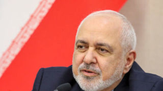 ظریف: رهبری با وجود همه تهدیدها در دفتر کار، نه در پناهگاه به آرزوی دیرین خود رسید