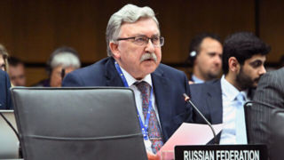 اولیانوف: تنها هدف آمریکا و اسرائیل سرنگونی دولت مشروع ایران است