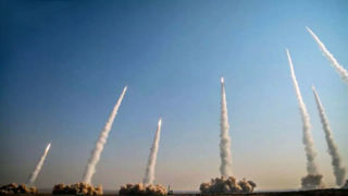 سخنگوی کمیسیون امنیت ملی: نیروهای مسلح روز به روز با قدرت بیشتر ظاهر می‌شوند