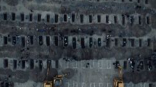 چرا با دیدن این تصاویر باز هم زنده‌ایم؟