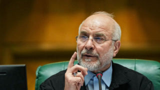 قالیباف: آبراهام لینکلن در اولین مواجهه با موشک‌ها و پهپادهای ایرانی عقب‌نشینی کرد