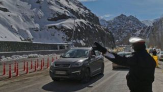 جاده چالوس دوطرفه شد