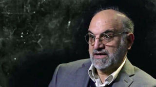 عبدالکریم سروش: مردم باید هوشیار باشند/ نیروهای نظامی ما با ایمان و شجاعت کامل می‌جنگند؛ مردم باید به یاری این جان‌برکف‌ها بشتابند