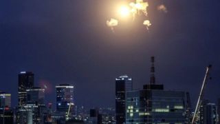 انفجارهای مهیب در تل‌آویو و اشدود در پی اصابت‌ موشک‌های ایران