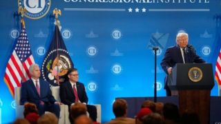 ترامپ درباره تجاوز به ایران: «ماجرای کوتاه مدت» است