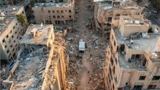 تصاویری از ویرانی گسترده در تل‌آویو در پی حملات موشکی اخیر سپاه