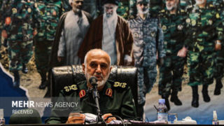 تقدیر سرلشکر عبداللهی ازحضور پرشور مردم درمراسم تشییع شهدای جنگ رمضان