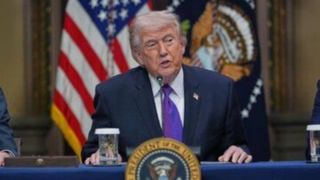 ترامپ مدعی شد: جنگ با ایران خیلی خوب پیش می‌رود/ کشتی‌ها شجاعت نشان دهند و از تنگه هرمز عبور کنند چیزی برای ترسیدن وجود ندارد  