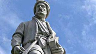 «شاهنامه» را سرود تا ایران بماند