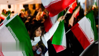 یک ملت پای کار یک وطن