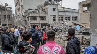 دست های خالی دشمن 