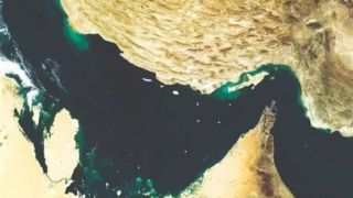 پیگیری طرحی در مجلس برای اخذ حق عوارض برای عبور و مرور از تنگه هرمز