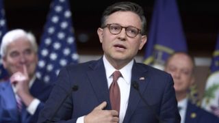 ادعای رئیس مجلس نمایندگان آمریکا: جنگ علیه ایران خیلی زود به پایان خواهد رسید