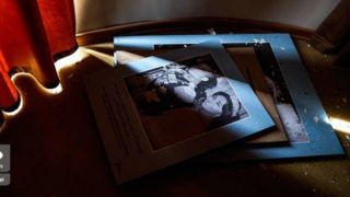 ببینید با شاه تان چه کردند! 