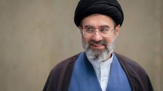  رهبر انقلاب: سال ۱۴۰۵ سال اقتصاد مقاومتی در سایه وحدت ملی و امنیت ملی است + متن کامل