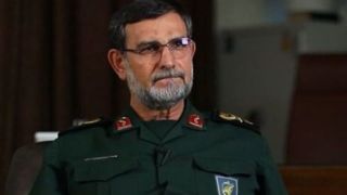 دریادار تنگسیری: عبور از تنگه هرمز نیازمند مجوز است دریادار تنگسیری: عبور از تنگه هرمز نیازمند مجوز است