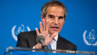 گروسی: هیچ راه‌حل نظامی برای ایران کارساز نیست