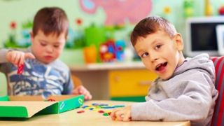 مراقبت از کودکان اوتیسم در شرایط بحرانی