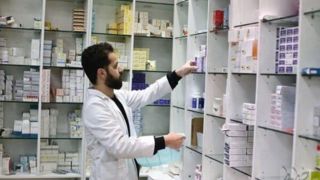 مردم نگران تأمین دارو نباشند؛ با بحران دارویی ۵۰۰ سال فاصله داریم  