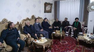 تکریم خانواده شهدای فراجا در شبستر  