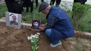 برپایی مراسم خاکسپاری یک بازیگر و فیلمنامه‌نویس