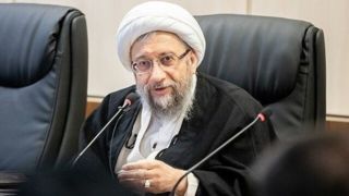آملی لاریجانی: شرایط تنگه هرمز و جهان به قبل جنگ بازنمی‌گردد  