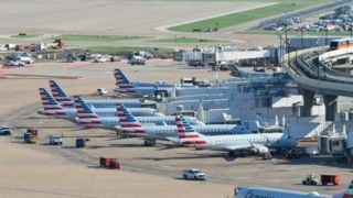  یک مقام ارشد اروپایی وضعیت فعلی عرضه سوخت هواپیما در این منطقه را «هرج‌ومرج تمام‌عیار» خواند.