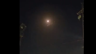 آسمان تل آویو تحت سیطره موشک های خوشه ای ایران