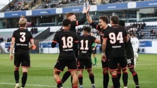 طلسم‌شکنی استاندارد لیژ با درخشش دنیس اکرت