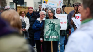 این مقاله را از گاردین بخوانید