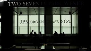 هشدار مدیر عامل بزرگترین بانک آمریکا: جنگ با ایران اقتصاد ایالات متحده را به رکود می‌کشاند