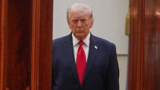 بوی فروپاشی ریاست جمهوری ترامپ به مشام می‌رسد