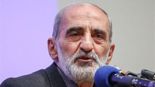 شریعتمداری: پذیرش شروط ۱۰ گانه ایران توسط دشمن یک پیروزی بزرگ بود