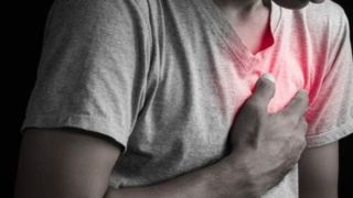 تفاوت درد قفسه سینه ناشی از اضطراب با درد ناشی از مشکل قلبی  