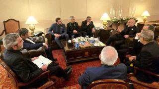 جلسه هیات مذاکره‌کننده ایران قبل از دیدار با نخست‌وزیر پاکستان