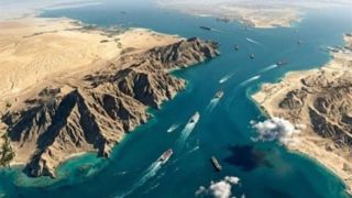 نیروی دریایی سپاه: هر تردد و عدم تردد در تنگه هرمز تحت کنترل ماست