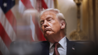 ترامپ درباره جهش قیمت بنزین آمریکا: به من ربطی ندارد