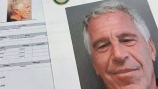 تلاش ترامپ برای حذف ارتباطش با اپستین با شکست قضایی روبرو شد