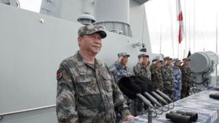 مقام اسبق آمریکا: شاید چین مثل ایران تنگه را ببندد