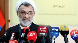 خسروپناه: تفرقهافکنها یا نفوذی هستند یا نادان خسروپناه: تفرقهافکنها یا نفوذی هستند یا نادان